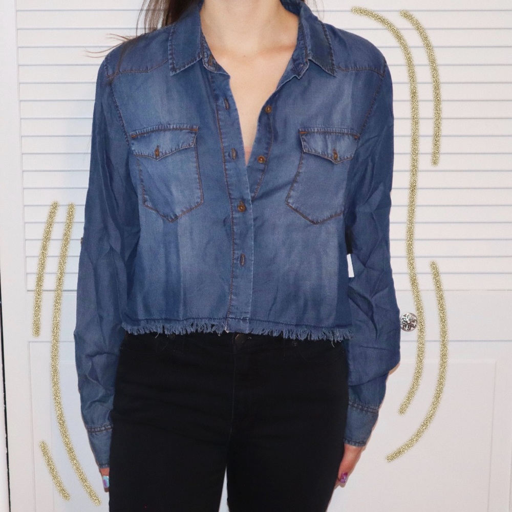 NWT Chambray cropped button down